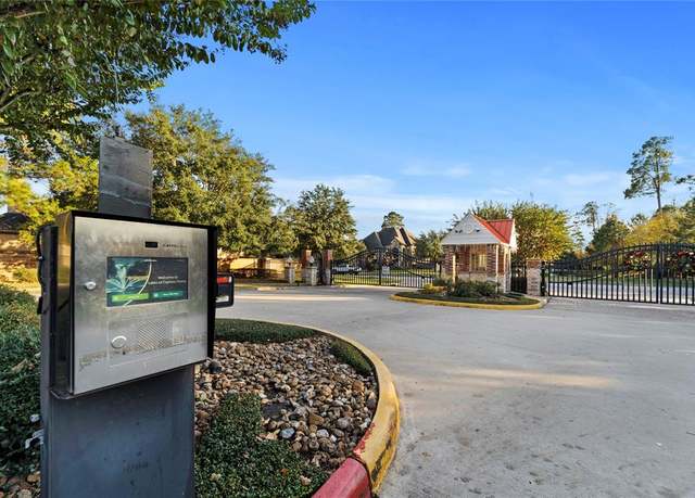 Property at 2622 Streeter Ln, Spring, TX 77388, 4 beds, 3.5 baths