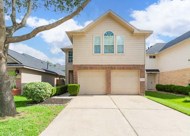 Property at 13719 Rural Oak Street St, Houston, TX 77034, 3 beds, 2.5 baths