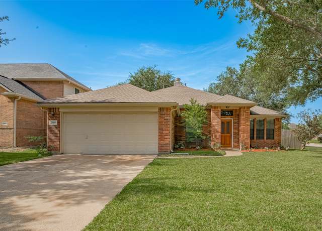 Property at 21619 Oakcreek Ct, Katy, TX 77450, 4 beds, 2 baths