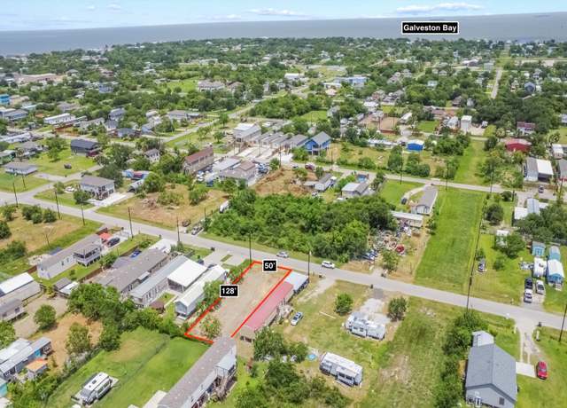 Property at 626 15th St, San Leon, TX 77539