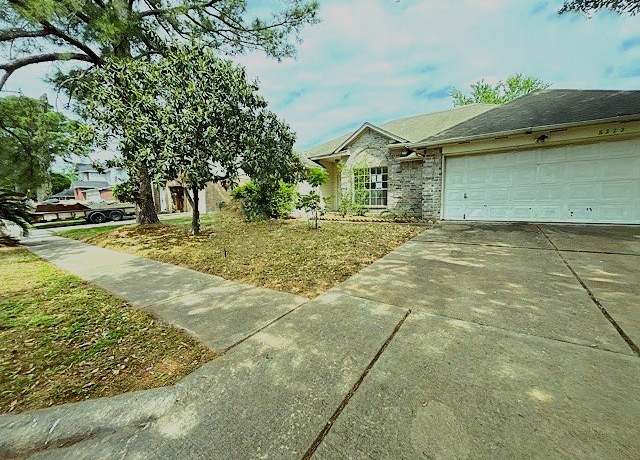 Property at 8222 Holmwood Dr, Houston, TX 77040, 3 beds, 2 baths