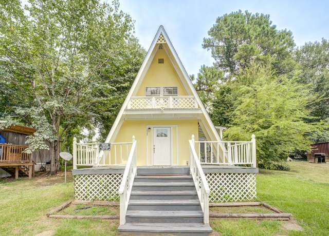 Property at 14206 E Ravine Run, Willis, TX 77318, 2 beds, 1 bath