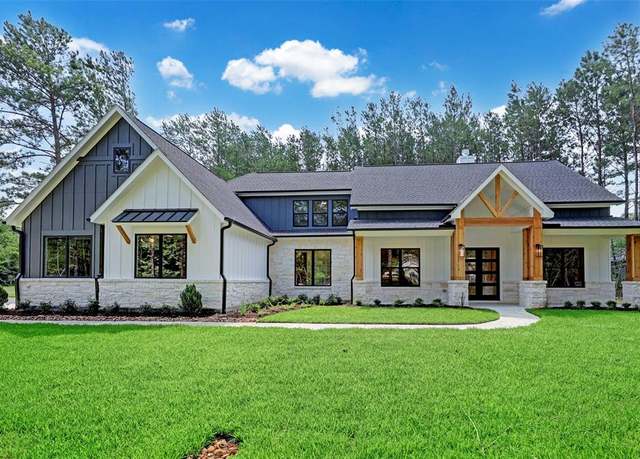 Property at 688 Lonestar Rd, Huntsville, TX 77340, 4 beds, 3.5 baths