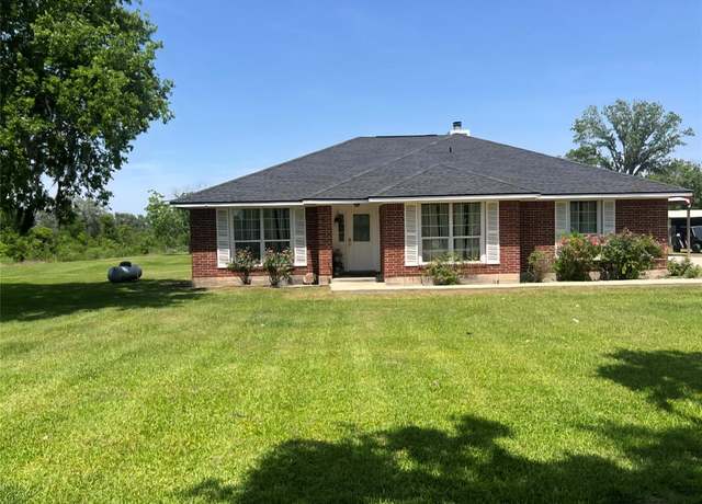 Property at 16227 County Road 489, Brazoria, TX 77422, 4 beds, 2 baths