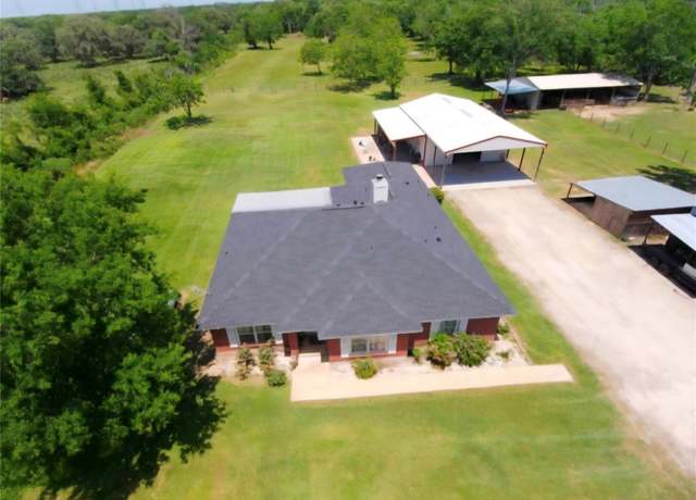 Property at 16227 County Road 489, Brazoria, TX 77422, 4 beds, 2 baths