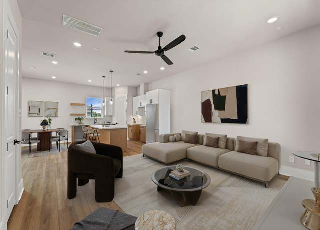 Property at 1102 Mansfield St Unit A, Houston, TX 77091, 3 beds, 3.5 baths