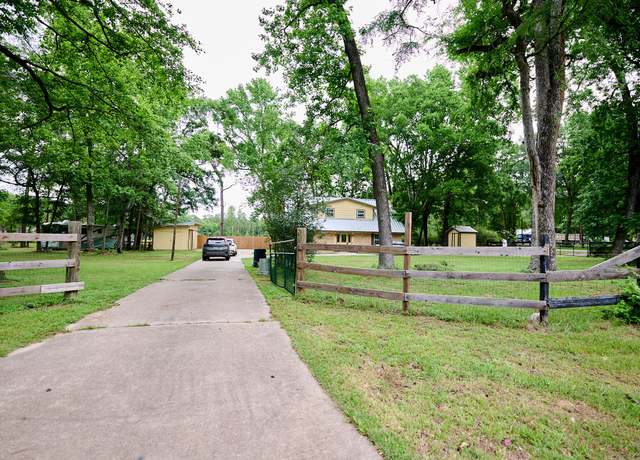 Property at 28103 Hitching Rack Ln, Magnolia, TX 77355, 4 beds, 3 baths