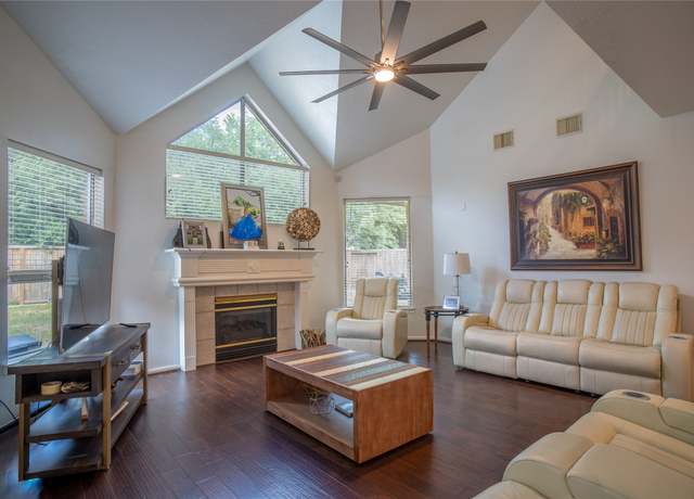 Property at 9434 Barretts Glen Ct, Houston, TX 77065, 4 beds, 2.5 baths