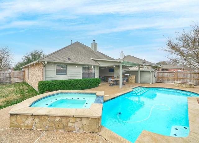 Property at 5102 Sleepy Pt, Willis, TX 77318, 4 beds, 2 baths