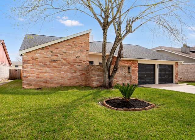 Property at 16419 Lost Quail Dr, Houston, TX 77489, 3 beds, 2 baths