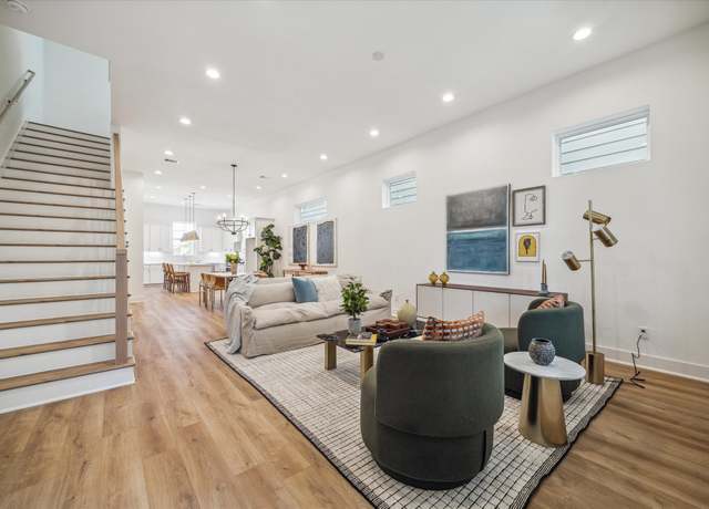 Property at 4121 De George St, Houston, TX 77009, 3 beds, 3.5 baths