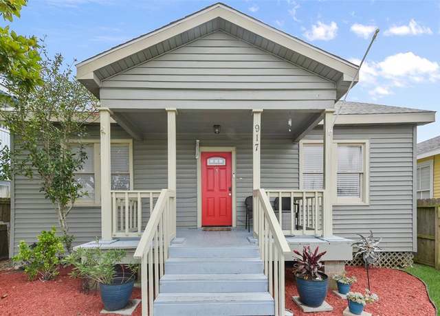 Property at 917 Avenue K, Galveston, TX 77550, 3 beds, 1 bath