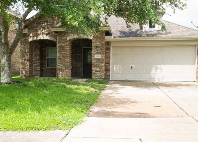 Property at 204 Lighthouse Bay Ln, Dickinson, TX 77539, 3 beds, 2 baths