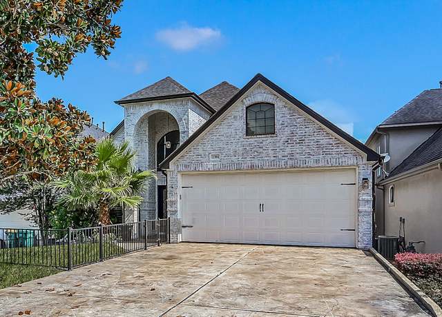 Property at 12394 Pebble View Dr, Conroe, TX 77304, 4 beds, 3.5 baths