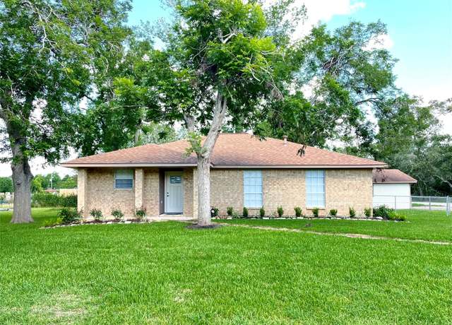 Property at 102 Cotton St, Jones Creek, TX 77541, 3 beds, 2 baths