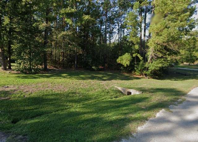 Property at 226 W Lone Oak Rd, Onalaska, TX 77360