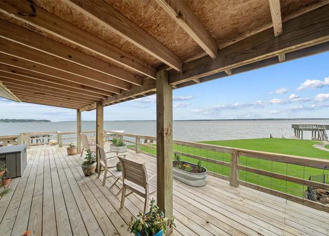 Property at 79 Lakeview Vlg, Conroe, TX 77356, 3 beds, 2.5 baths