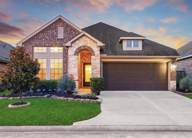 Property at 117 Saddle Dr, Houston, TX 77065, 3 beds, 2 baths