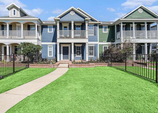 Property at 2919 Gillespie St, Houston, TX 77020, 3 beds, 2.5 baths