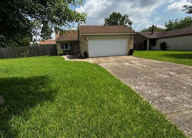 Property at 13031 Crystal Cove Dr, Houston, TX 77044, 3 beds, 2 baths