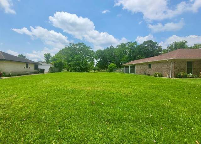 Property at 11910 Southview St, Houston, TX 77047