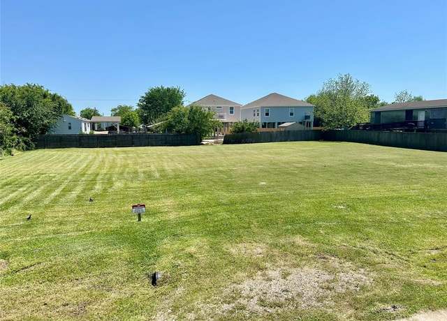 Property at L15-20 10th St, San Leon, TX 77539