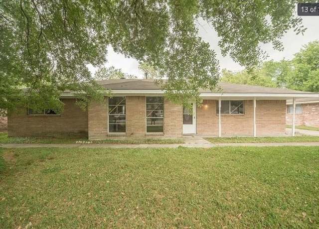 Property at 12911 Slater Ln, Houston, TX 77039, 4 beds, 2 baths