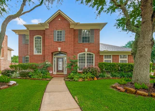 Property at 13227 Golden Field Dr, Houston, TX 77059, 4 beds, 2.5 baths