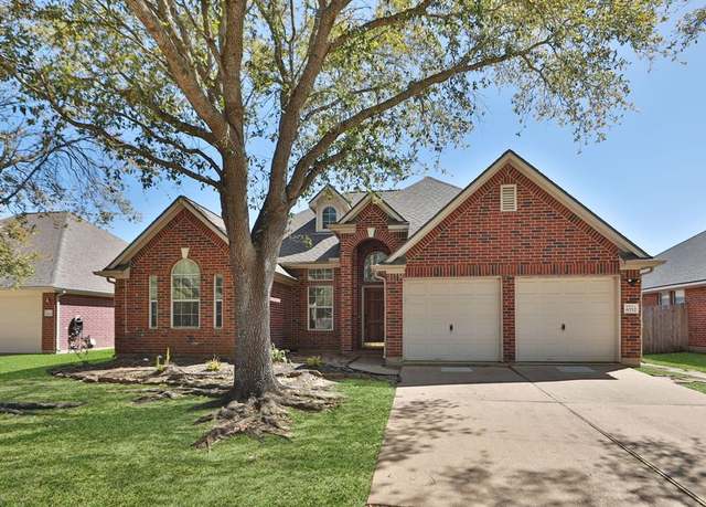 Property at 6712 Kevincrest Dr, Pearland, TX 77584, 3 beds, 2 baths