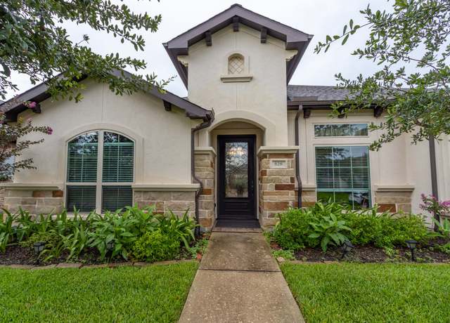 Property at 828 Galloway Mist Ln, Friendswood, TX 77546, 4 beds, 3.5 baths
