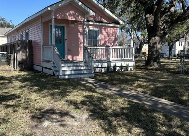 Property at 5306 Avenue P 1/2, Galveston, TX 77551, 2 beds, 1 bath