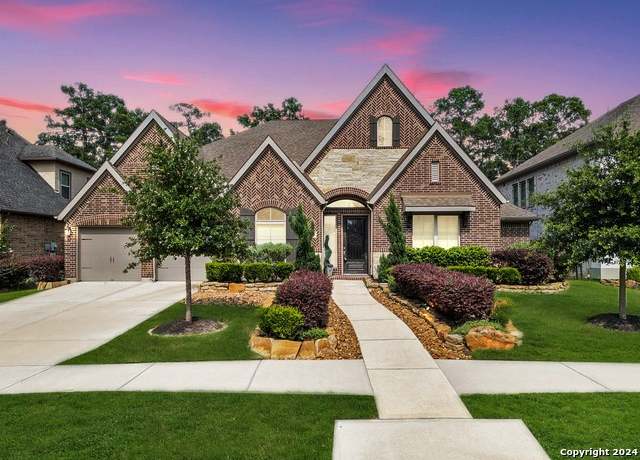 Property at 17306 Sages Ravine Dr, Humble, TX 77346, 4 beds, 3.5 baths