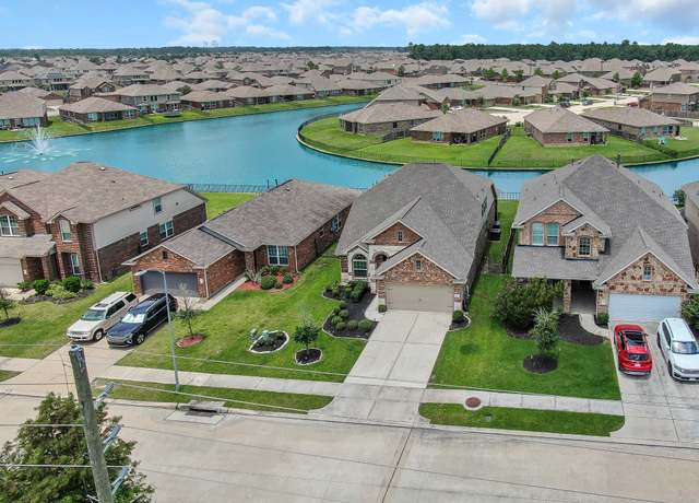 Property at 3791 Lake Bend Shore Dr, Spring, TX 77386, 4 beds, 3 baths