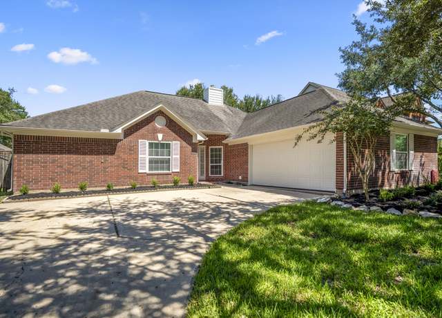Property at 1406 Briarbend Dr, Sugar Land, TX 77479, 3 beds, 2 baths