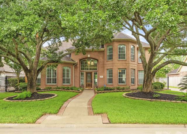 Property at 1107 Pennbury Dr, Houston, TX 77094, 4 beds, 3.5 baths