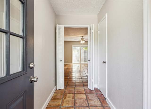 Property at 7900 Westheimer Rd #239, Houston, TX 77063, 2 beds, 2 baths