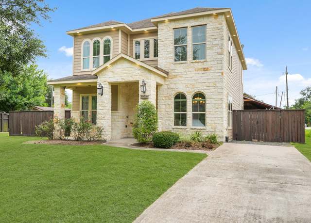 Property at 2502 S San Antonio Ave, Pearland, TX 77581, 3 beds, 2.5 baths