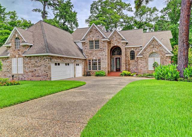 Property at 3134 Lake Island Dr, Montgomery, TX 77356, 4 beds, 2.5 baths