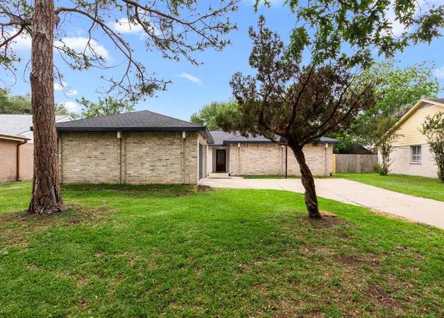 Property at 15811 Crystal Grove Dr, Houston, TX 77082, 3 beds, 2 baths