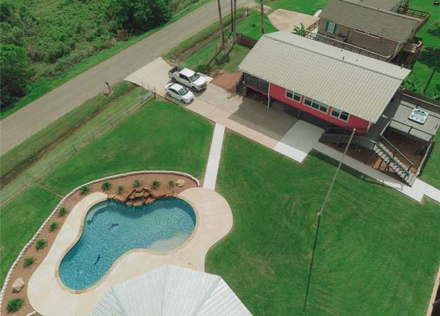Property at 632 County Road 204, Sargent, TX 77414, 2 beds, 1 bath