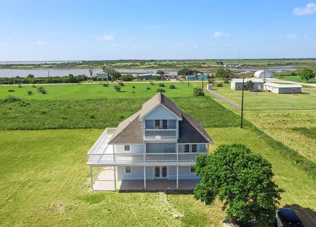 Property at 3582 County Road 476, Palacios, TX 77465, 3 beds, 2.5 baths
