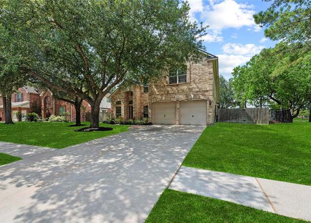 Property at 17706 Riata Lake Dr, Cypress, TX 77433, 4 beds, 2.5 baths