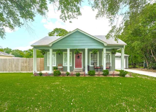 Property at 810 Stubbs St, La Marque, TX 77568, 3 beds, 2 baths