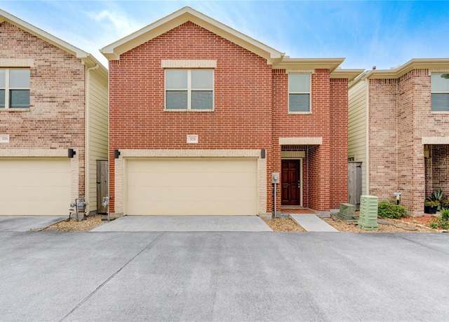 Property at 3721 Main Poplar Dr, Houston, TX 77025, 3 beds, 2.5 baths
