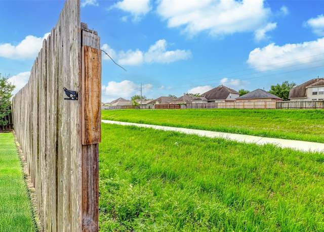 Property at 3527 Goldleaf Trail Dr, Katy, TX 77449, 3 beds, 2 baths