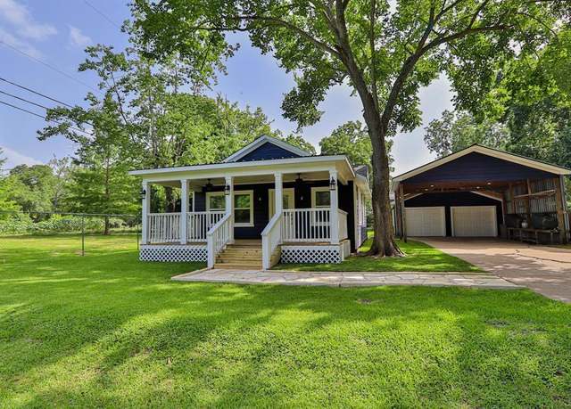 Property at 207 Edens Ave, League City, TX 77573, 3 beds, 2 baths