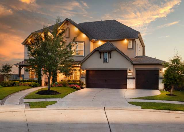 Property at 99 Zenith Ln, Sugar Land, TX 77498, 5 beds, 4.5 baths
