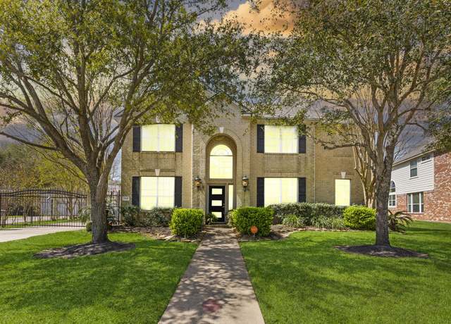 Property at 1906 Blue Water Bay Dr, Katy, TX 77494, 4 beds, 2.5 baths