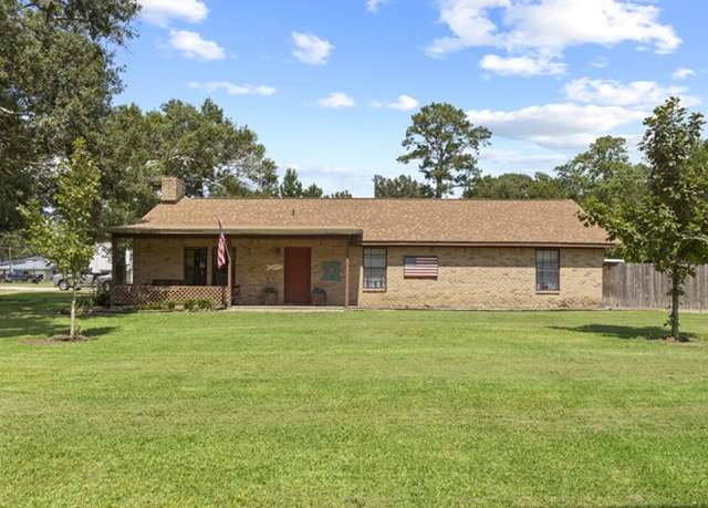 Property at 4902 Magnolia Ln, Old River Winfree, TX 77535, 4 beds, 2.5 baths