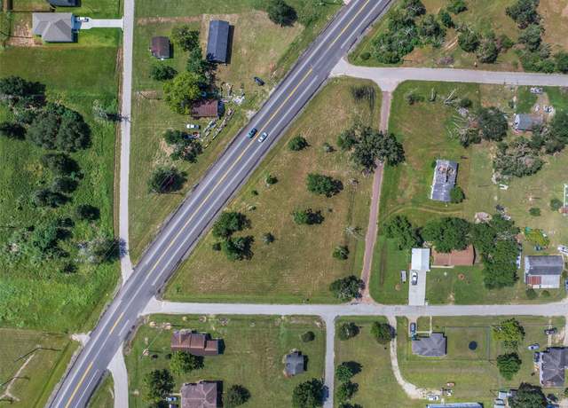 Property at 159 Colorado St, Hempstead, TX 77445